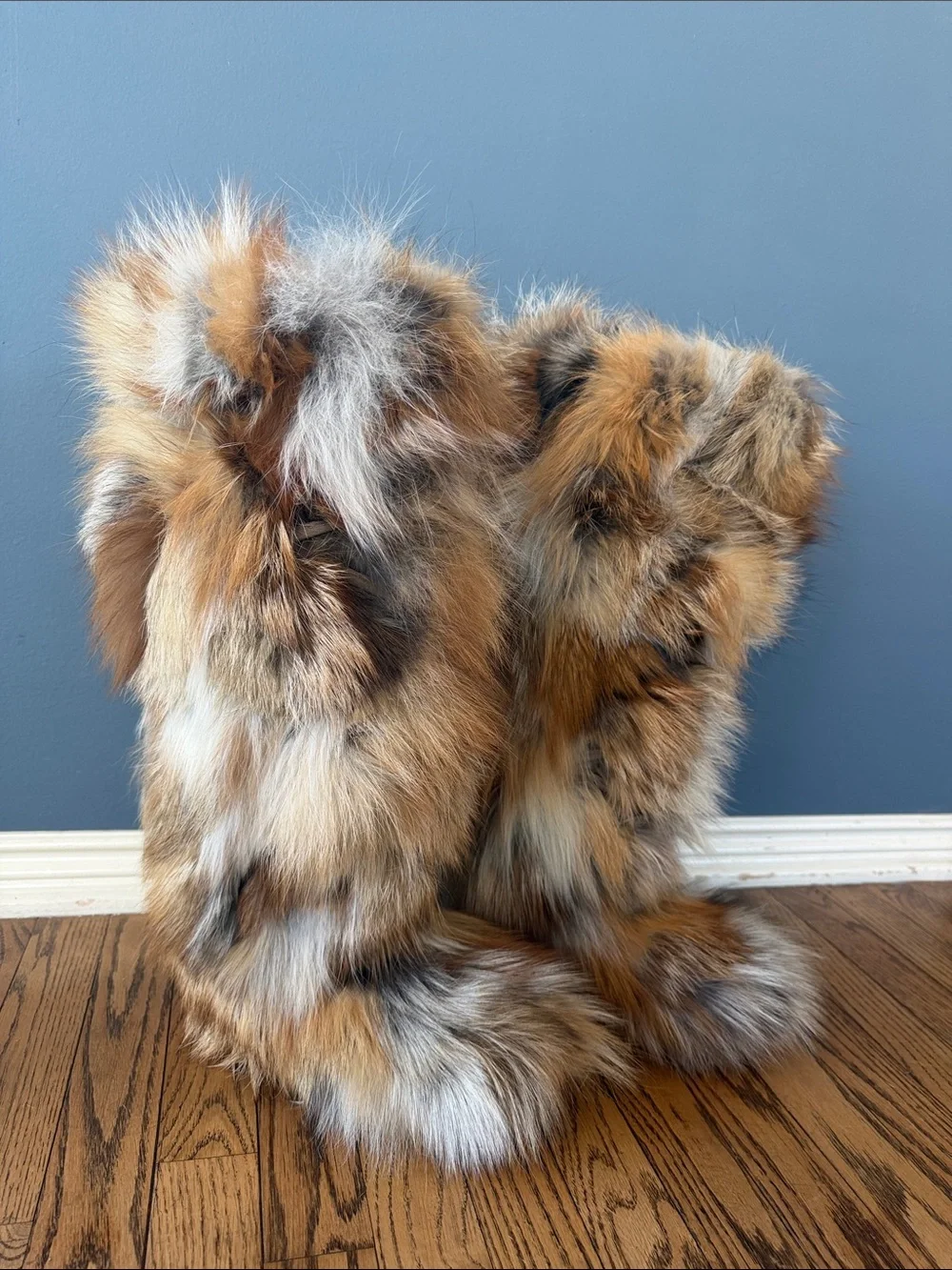 Pair Innsbrook Fox Fur Winter Boots - Size 39